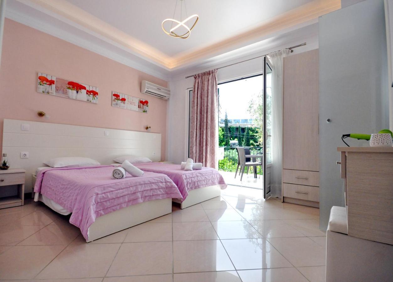Dolphin Apartments ปาเลโอกัสไตรซา ภายนอก รูปภาพ